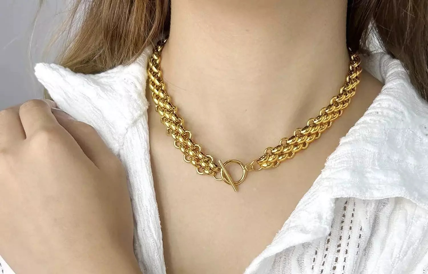 Chocker. 1