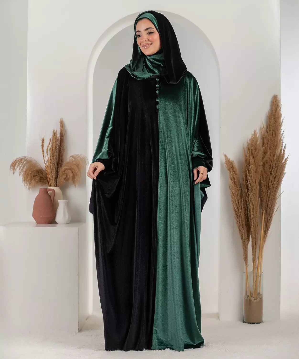 Bicolour Velvet Abaya-Black/Green 3