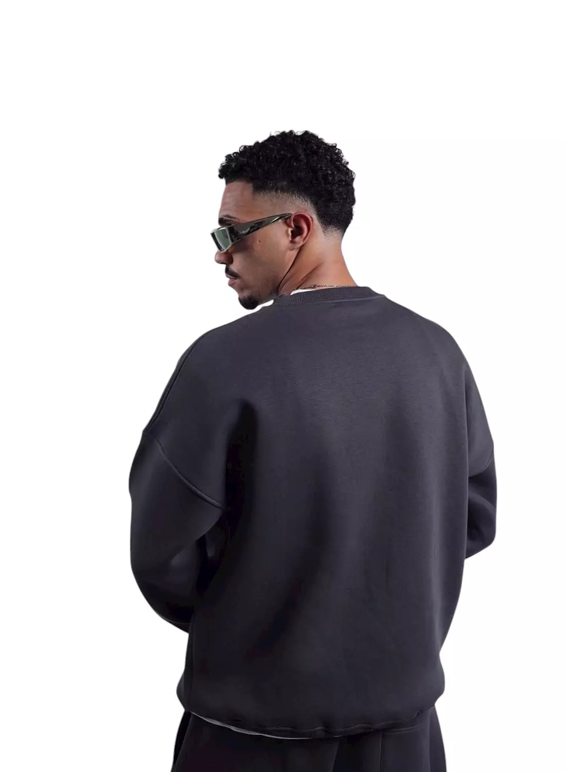 Basic crew neck  3