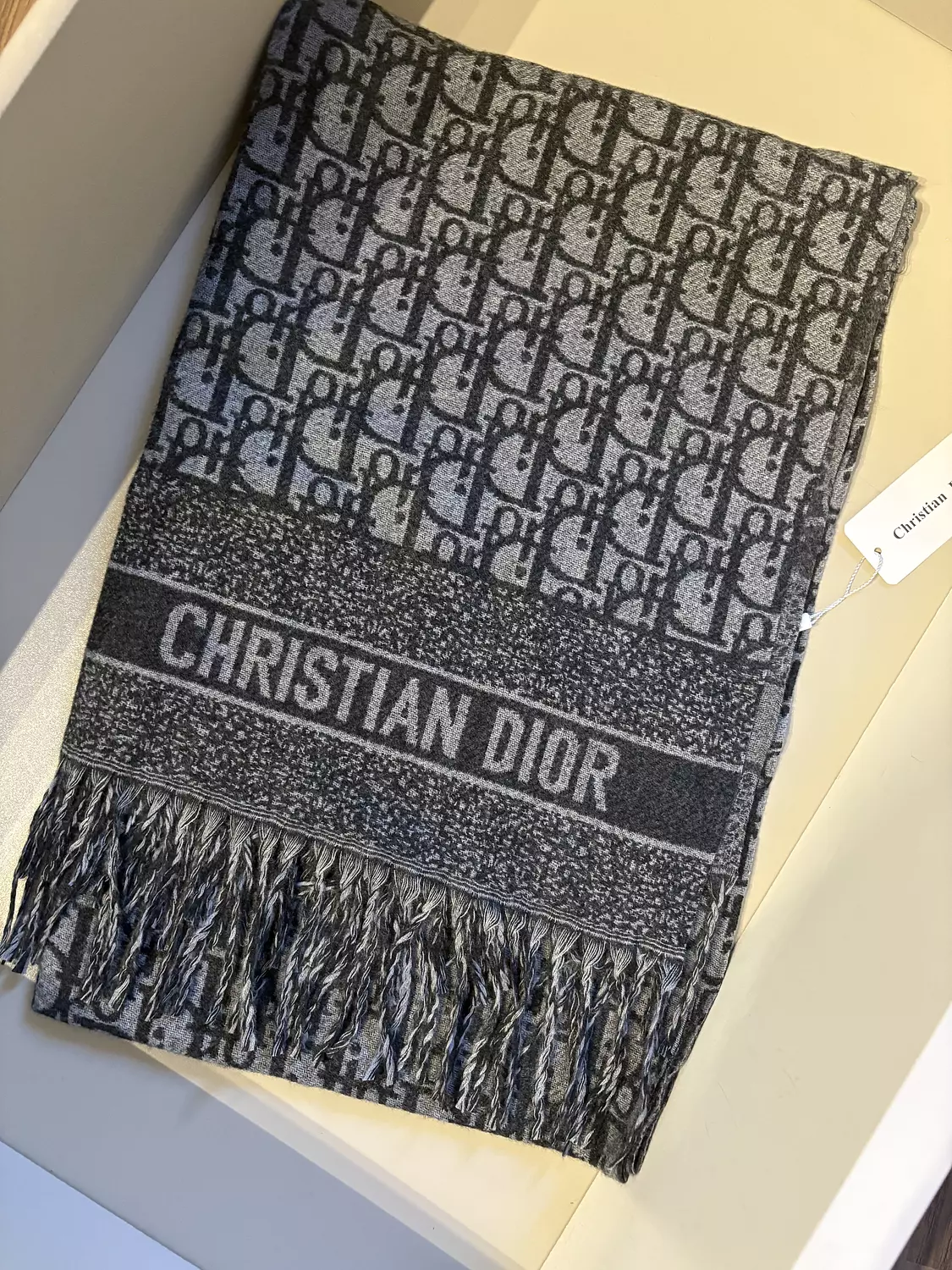 Dior wool shawl 13