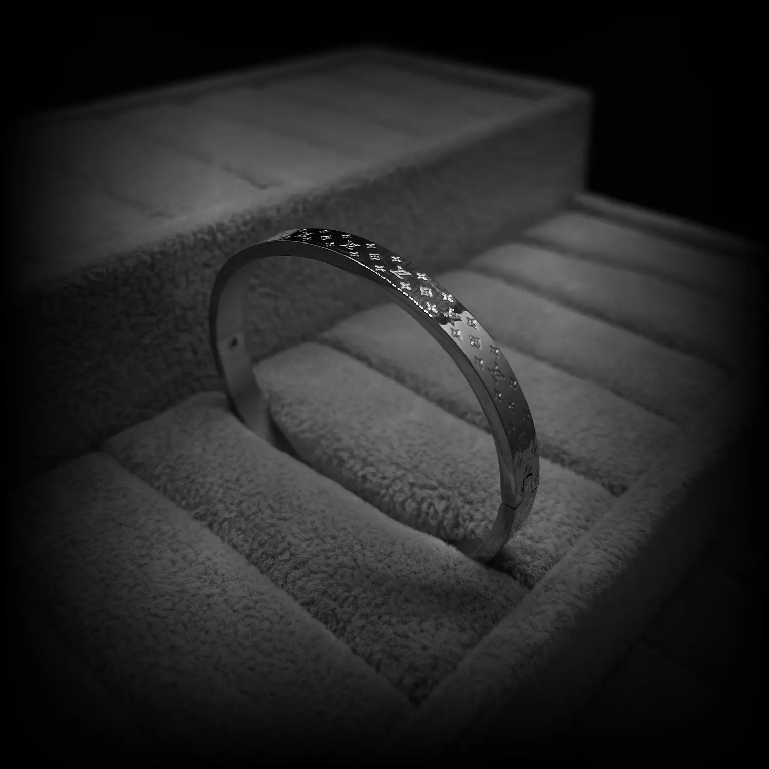 LV Bracelet image