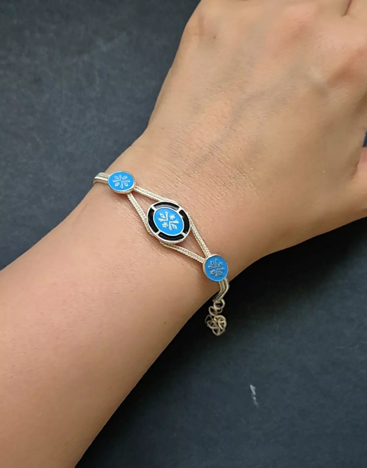 Oval turquoise bracelet image