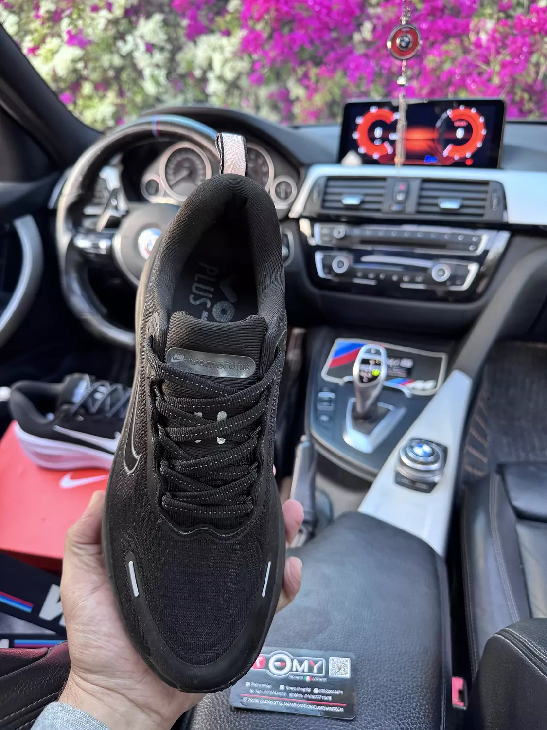 NIKE ZOOMX VOMERO PLUS 4