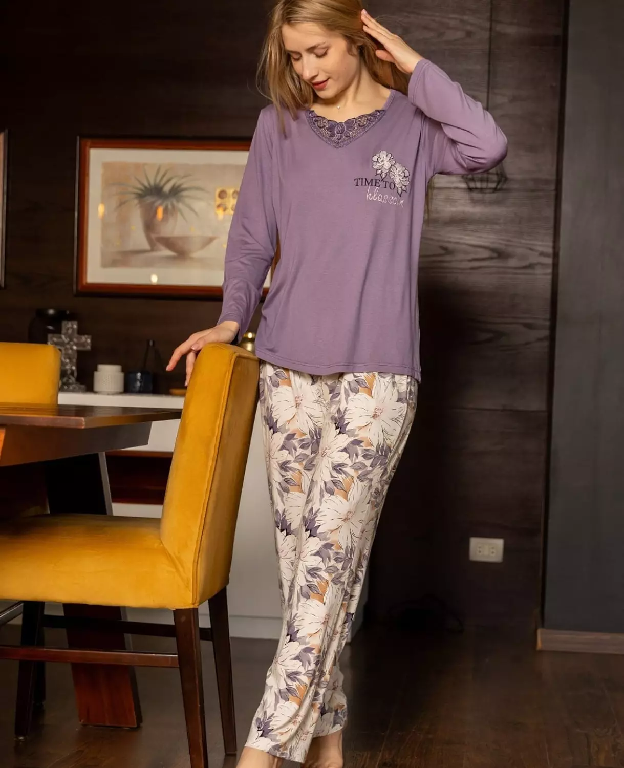 Lace Trim Floral Pajama Set image
