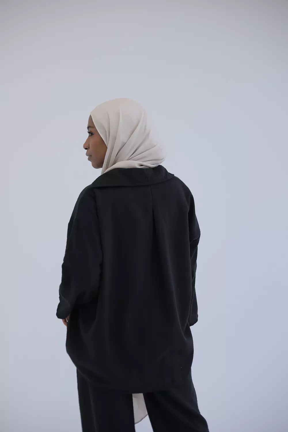 Black linen suit 1