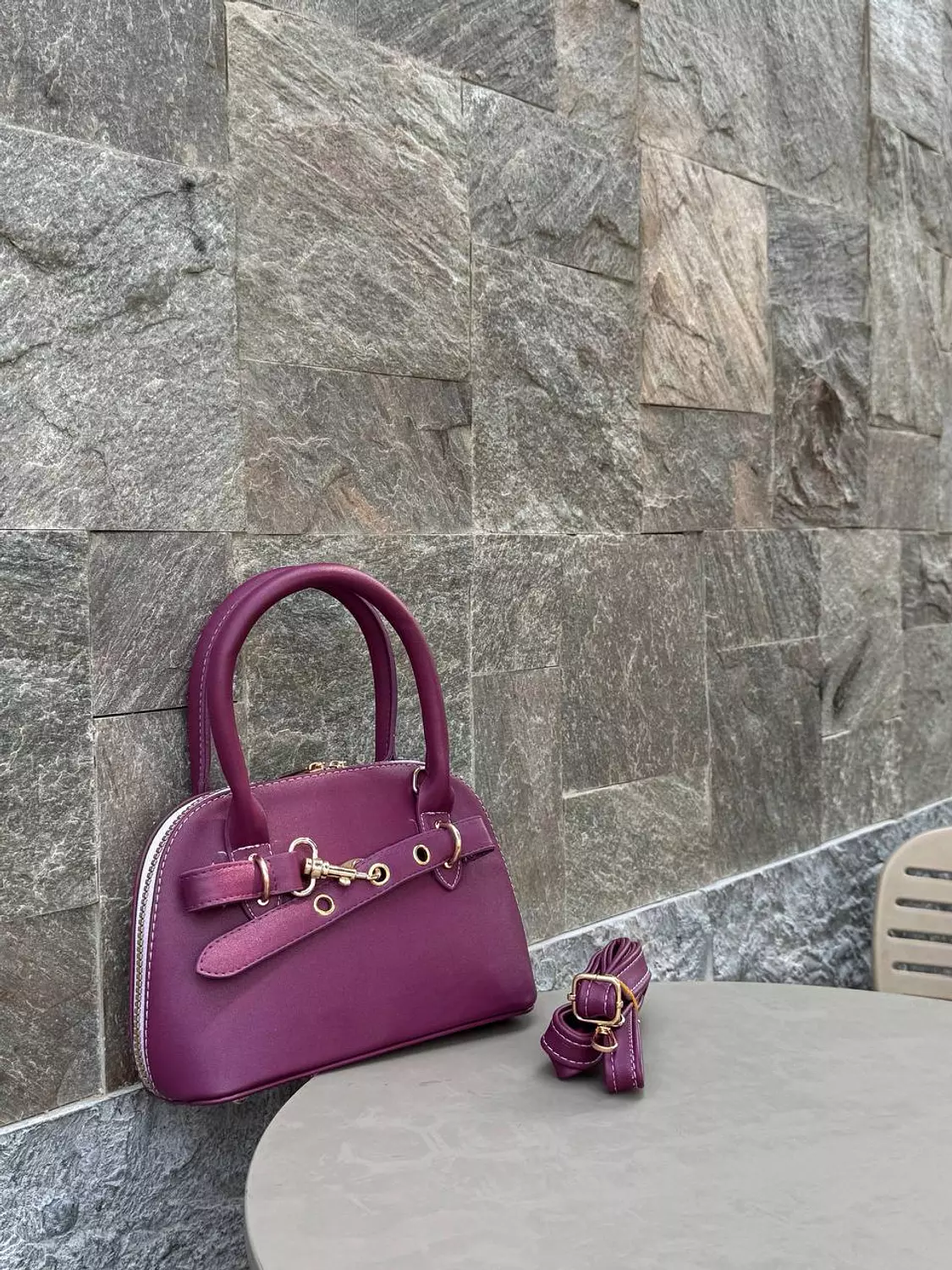 Glossy Zip Bag 18