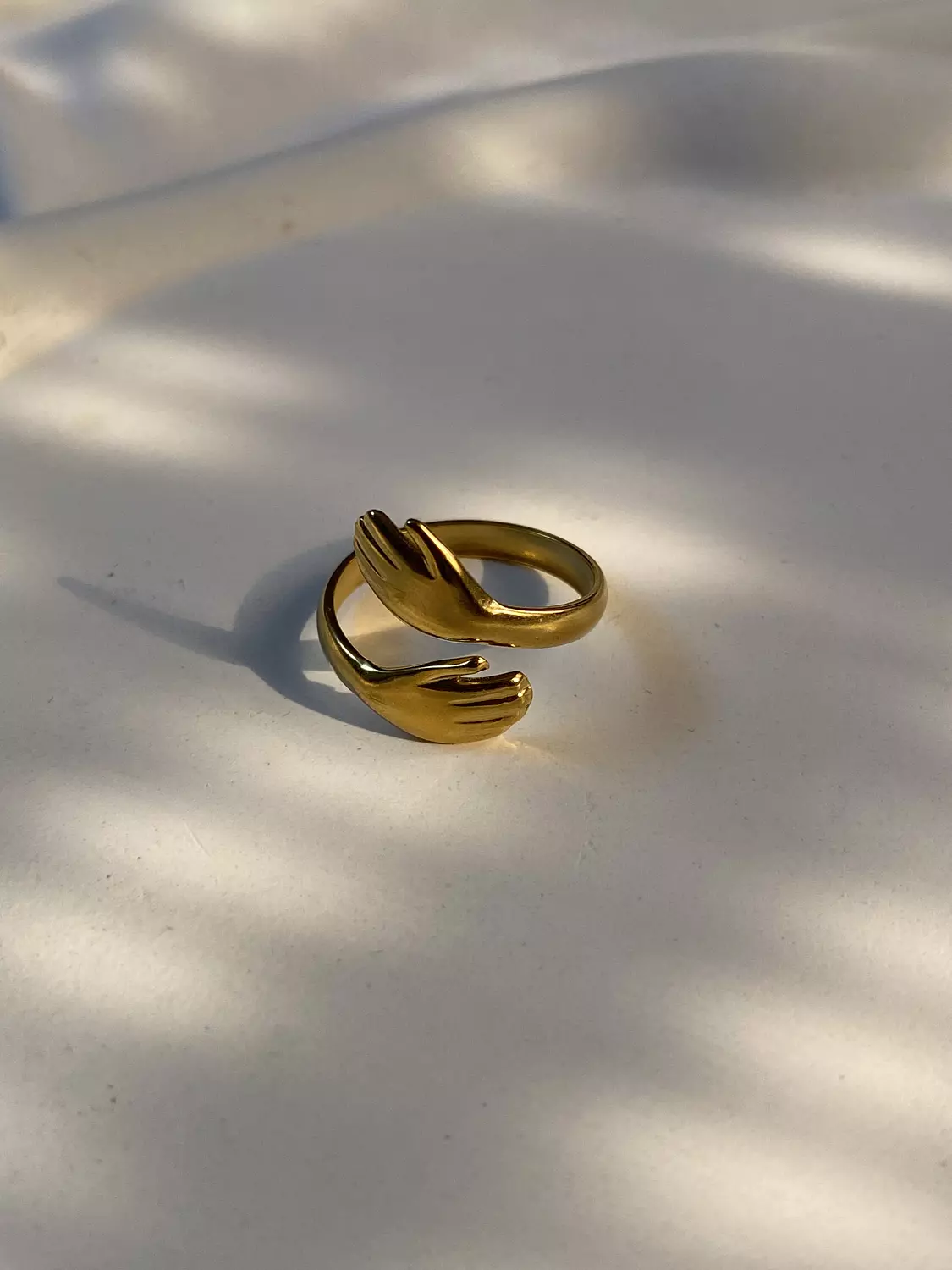 Huggie Ring 1