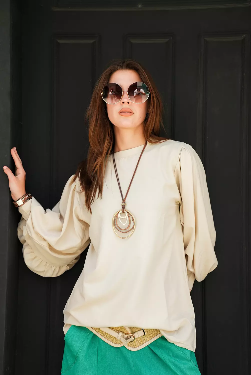 Puffy beige crepe top hover image