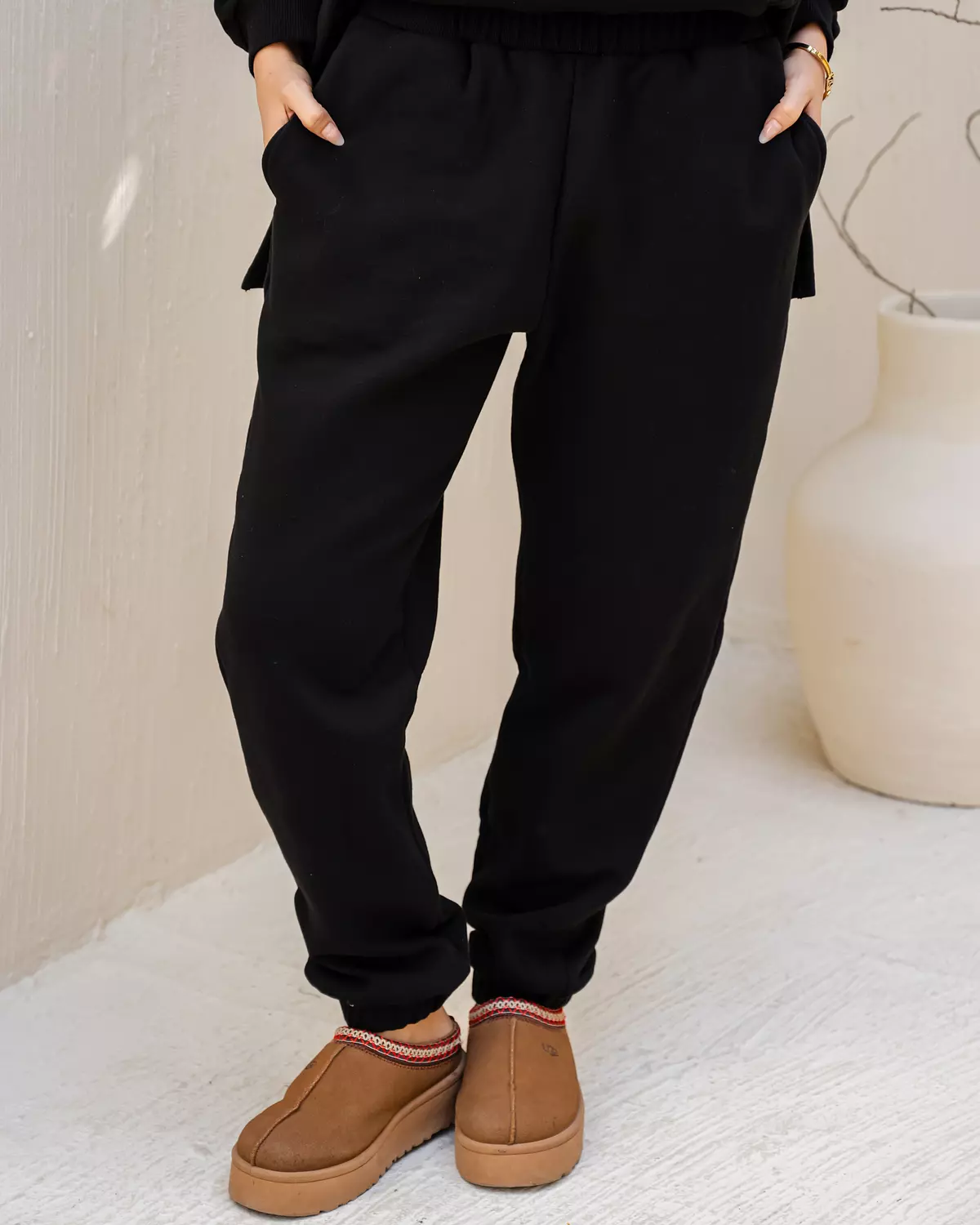 Sweat Pants in black image