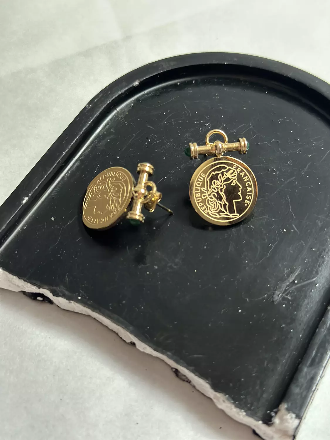 Coin Emerlad Earrings 2