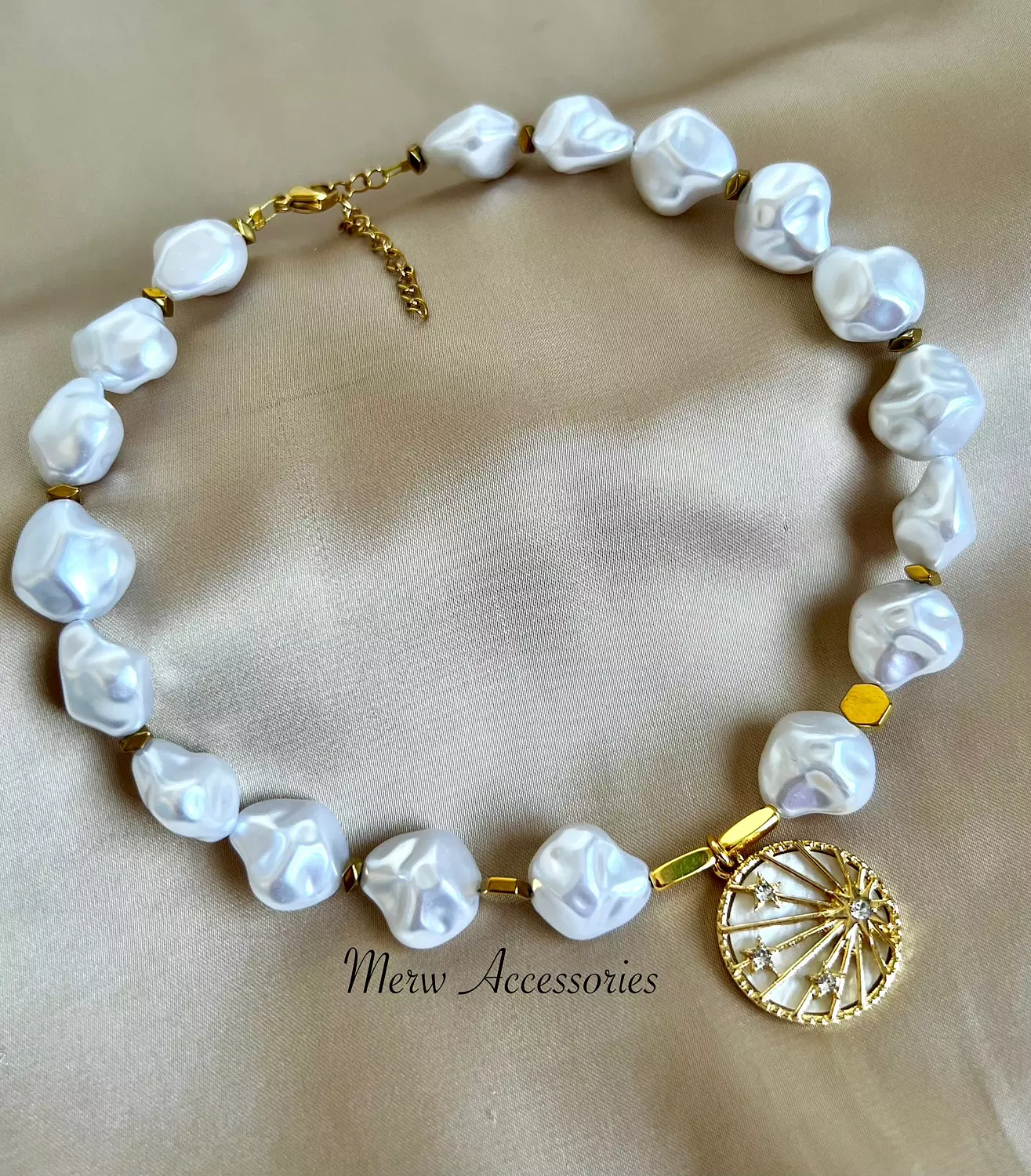 Pearl chockers co.2 1