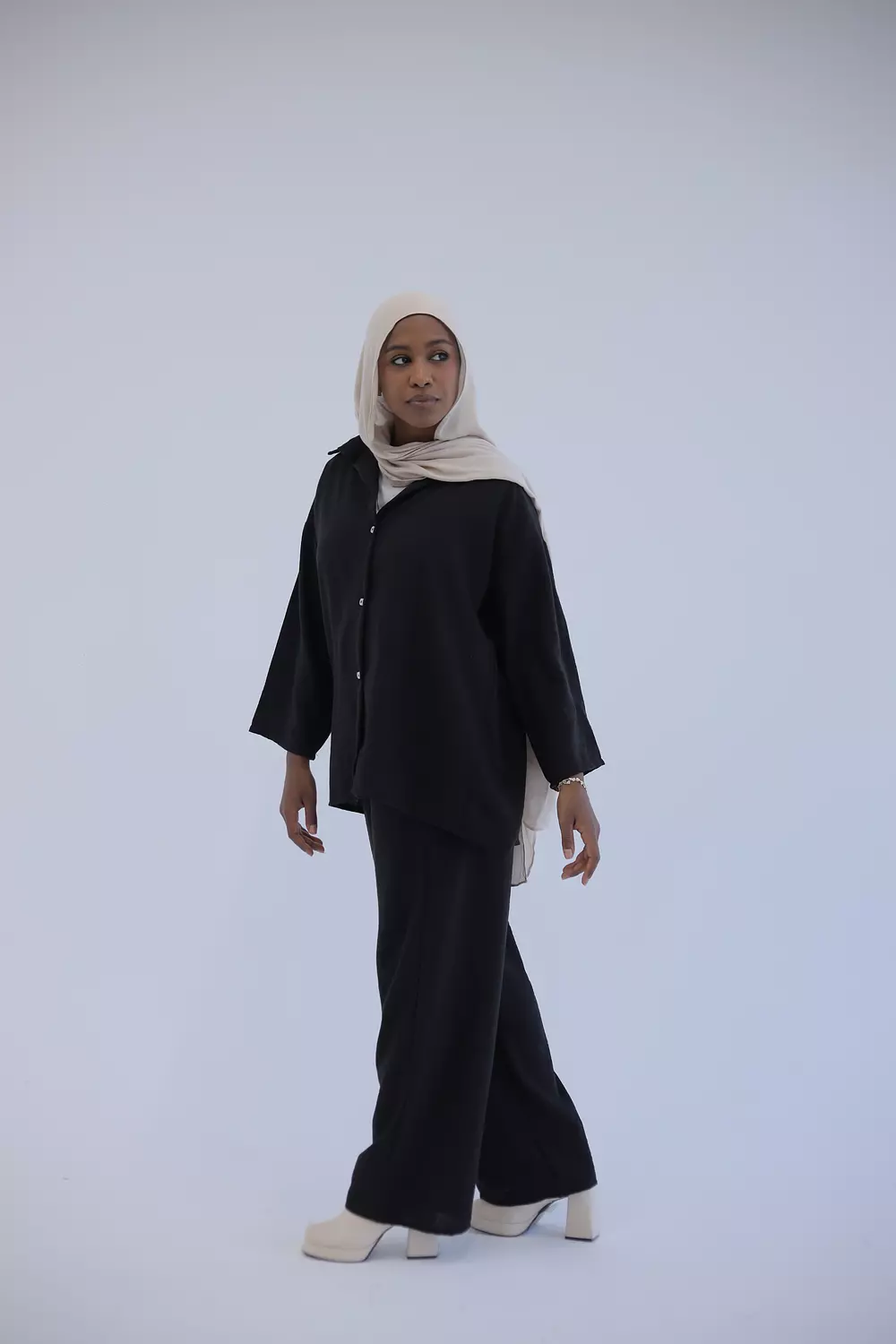 Black linen suit 2