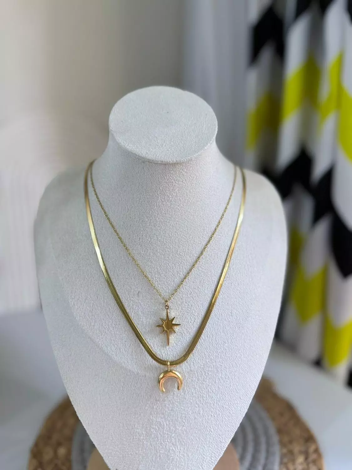 Elegant necklace  image