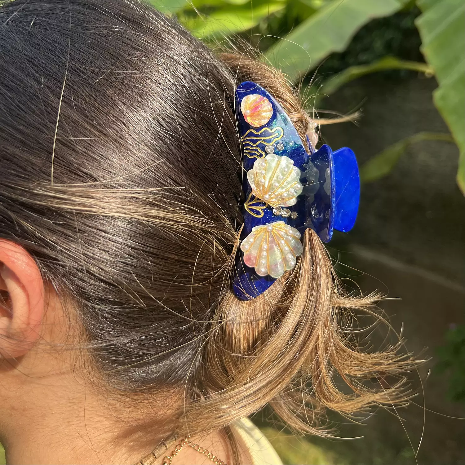 Blue Seashells Hairclip hover image