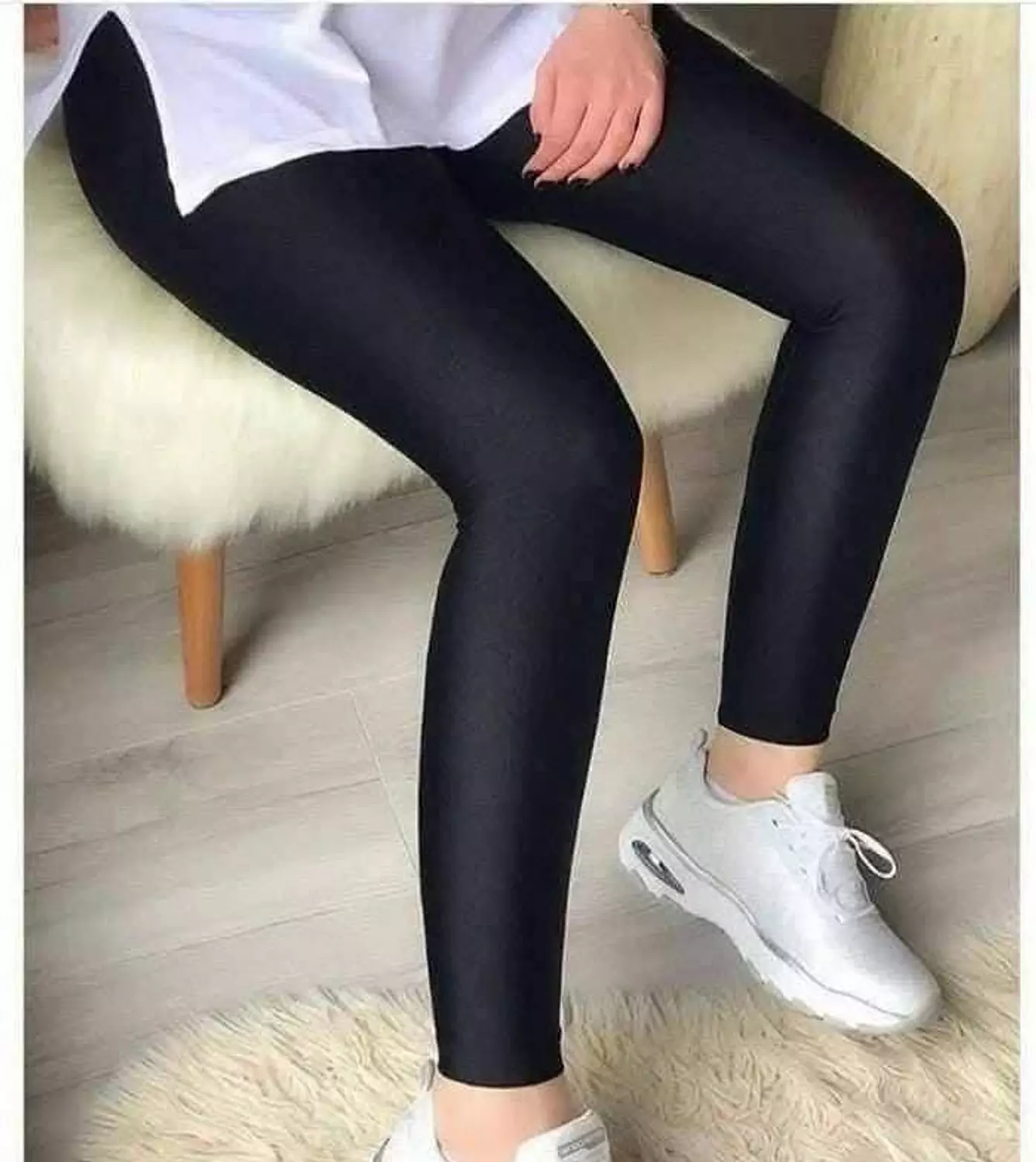 Shiny leggings image