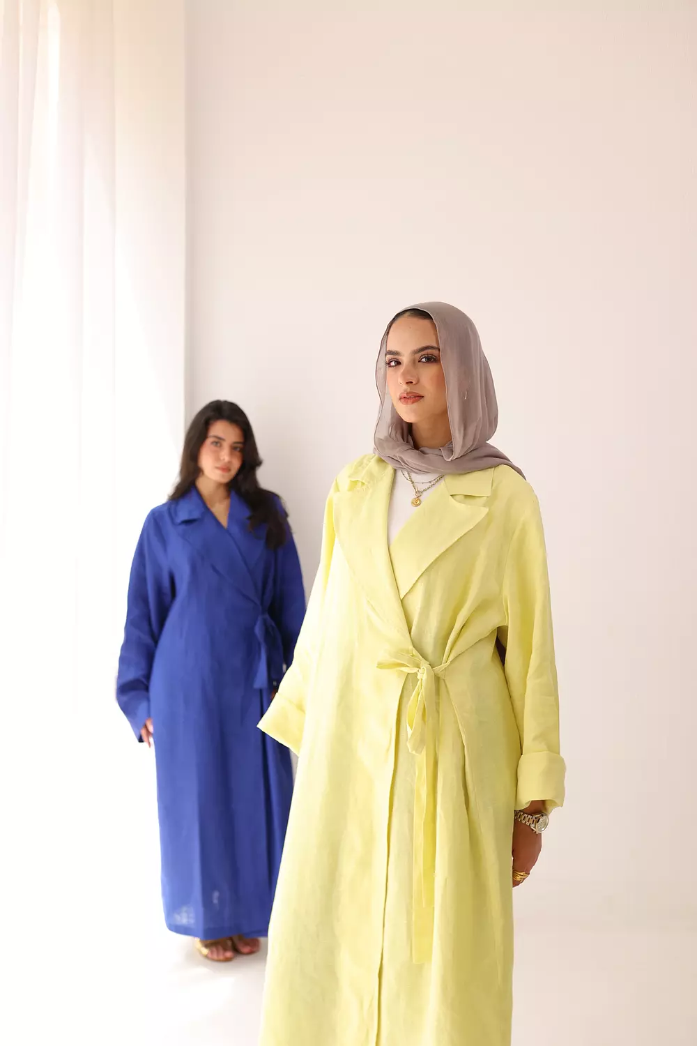 Side-tie linen dress in butter-yellow 3