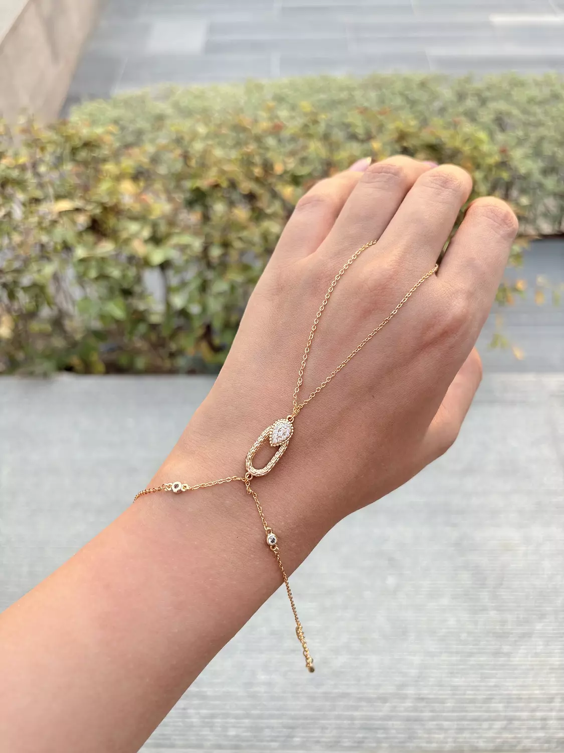 Manoa Handchain image