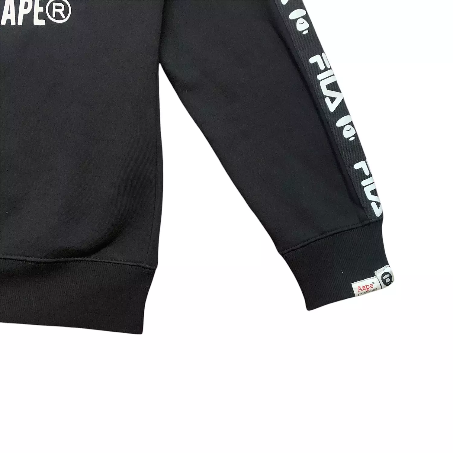 Aape x fila crewneck 2