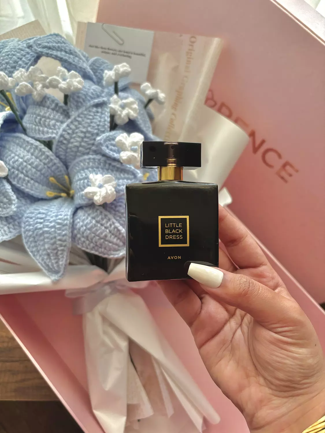 Avon Little Black Dress for Women with Heaven whispers – baby blue Edition | Florence Gift Box  1