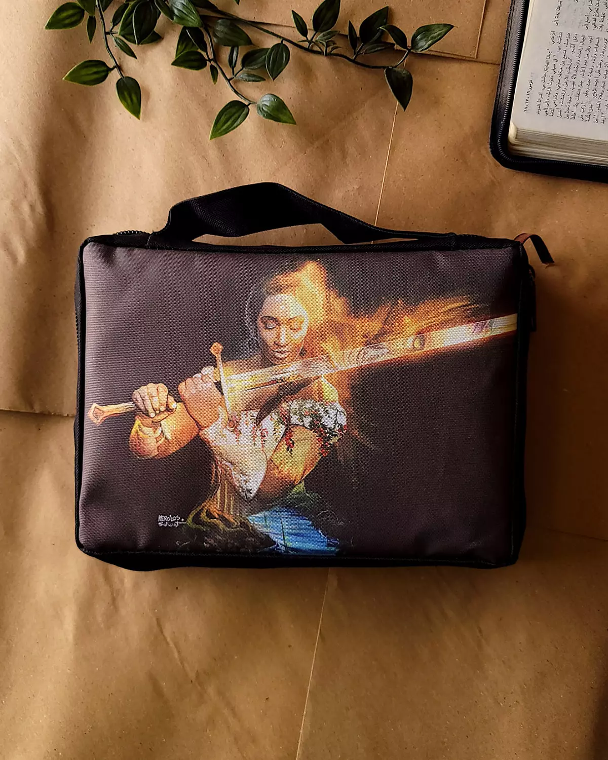 يعلم يدي القتال - (Bible-cover)  image