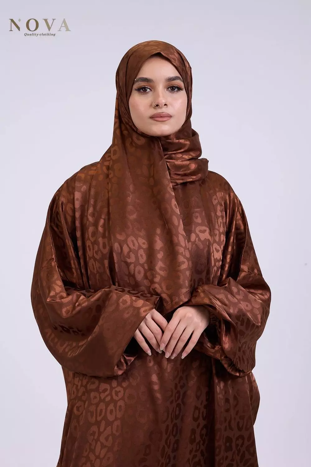 Dark brown Jacquard 2
