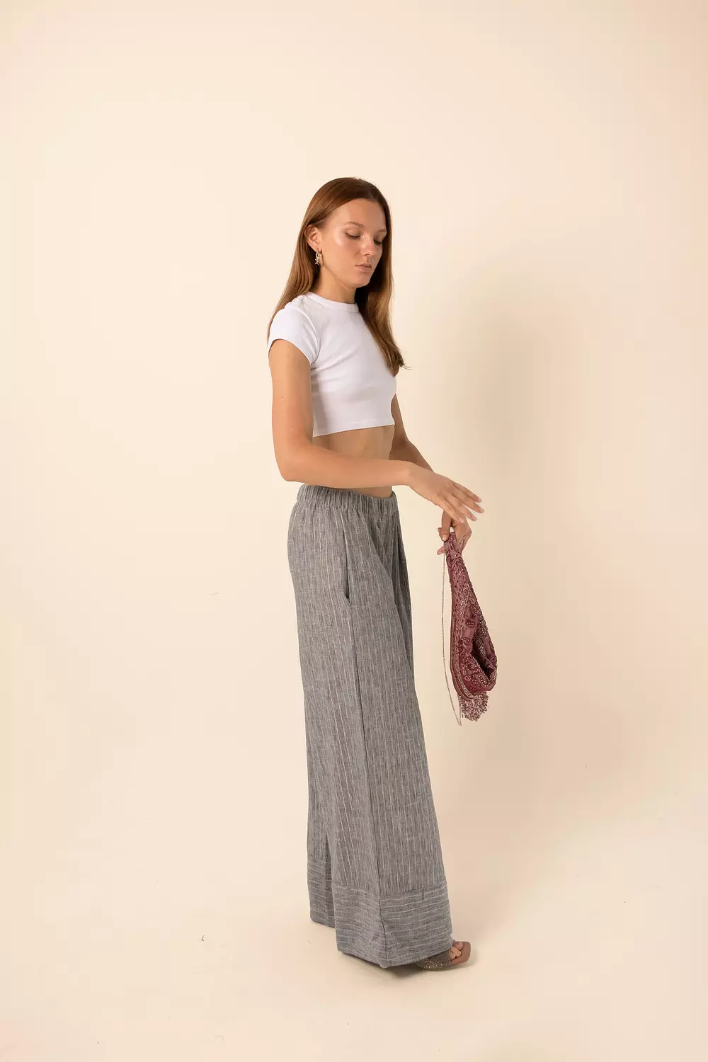 Wide-Leg Pants in silver Stripes - Dark Grey hover image