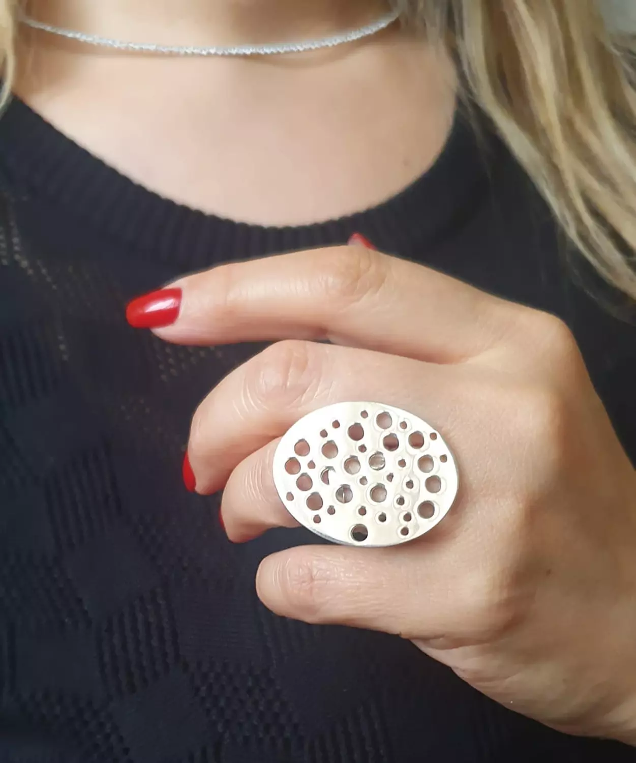 Oval ring image