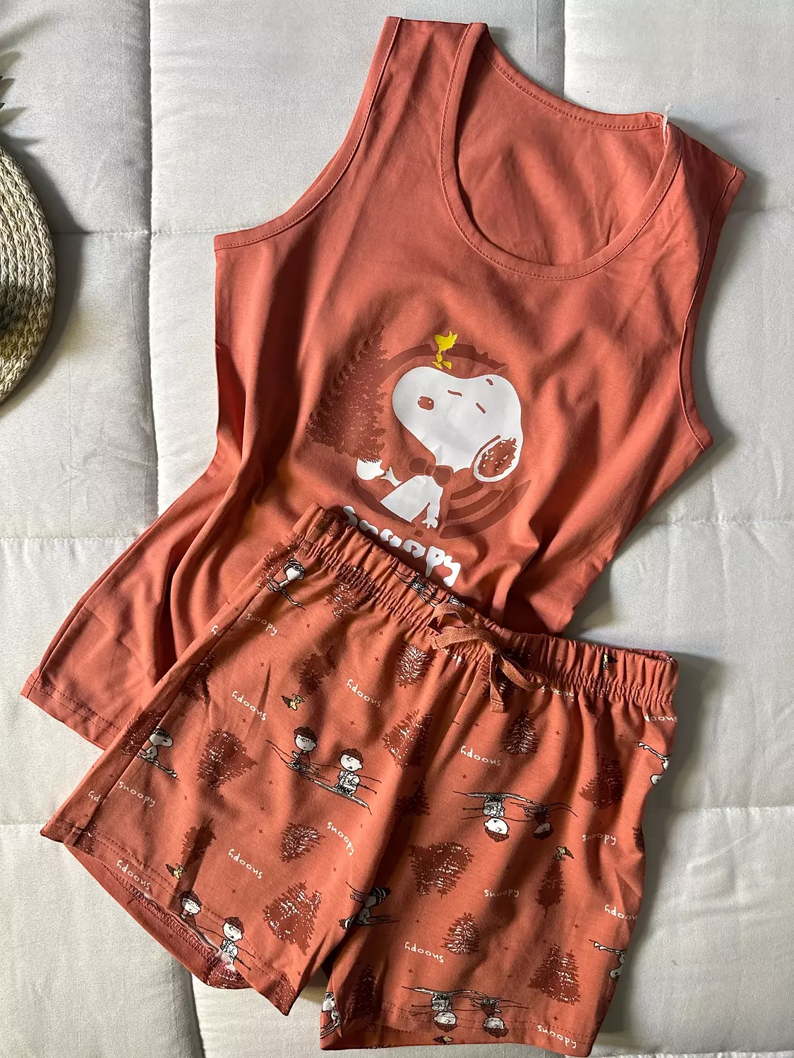 Snopy shorts image