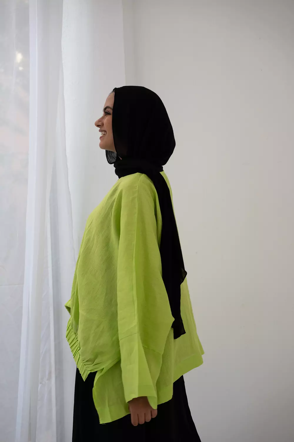 Minimalist linen blouse In lime green  2