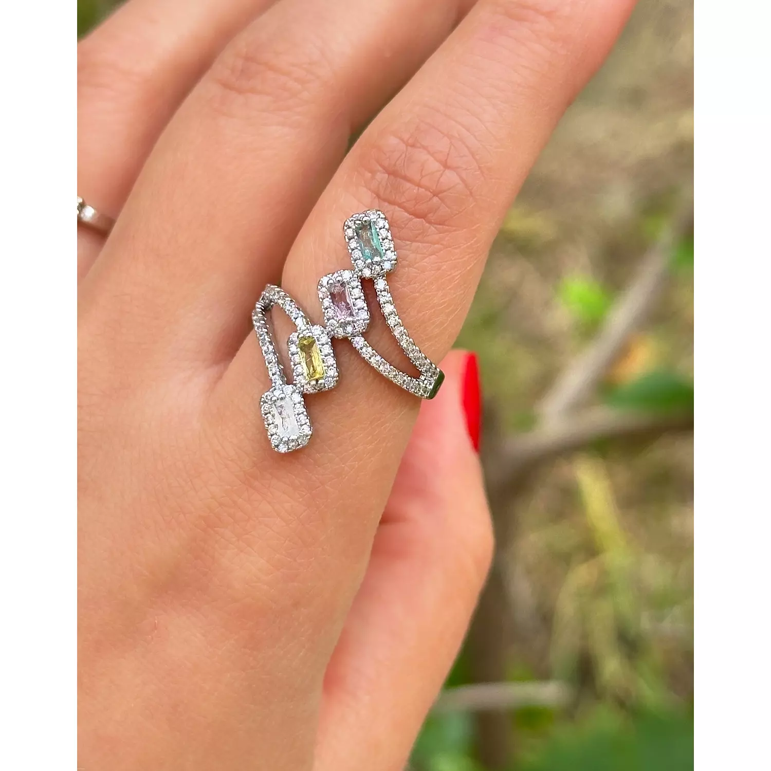 Four Rhinestone Ring  2