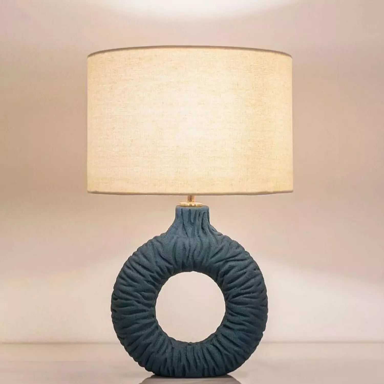 Dount Table lamp image