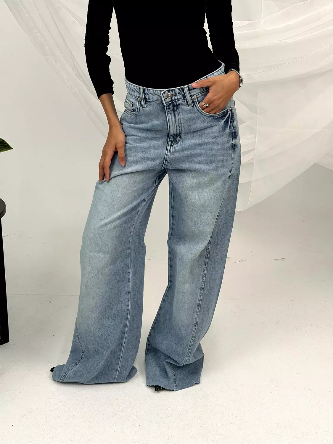 Side seam wide leg 9