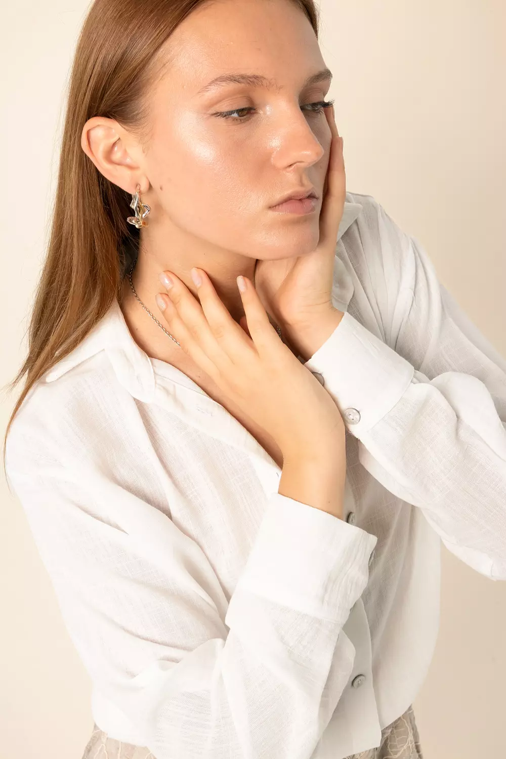 Oversized Shirt with side button - White 4