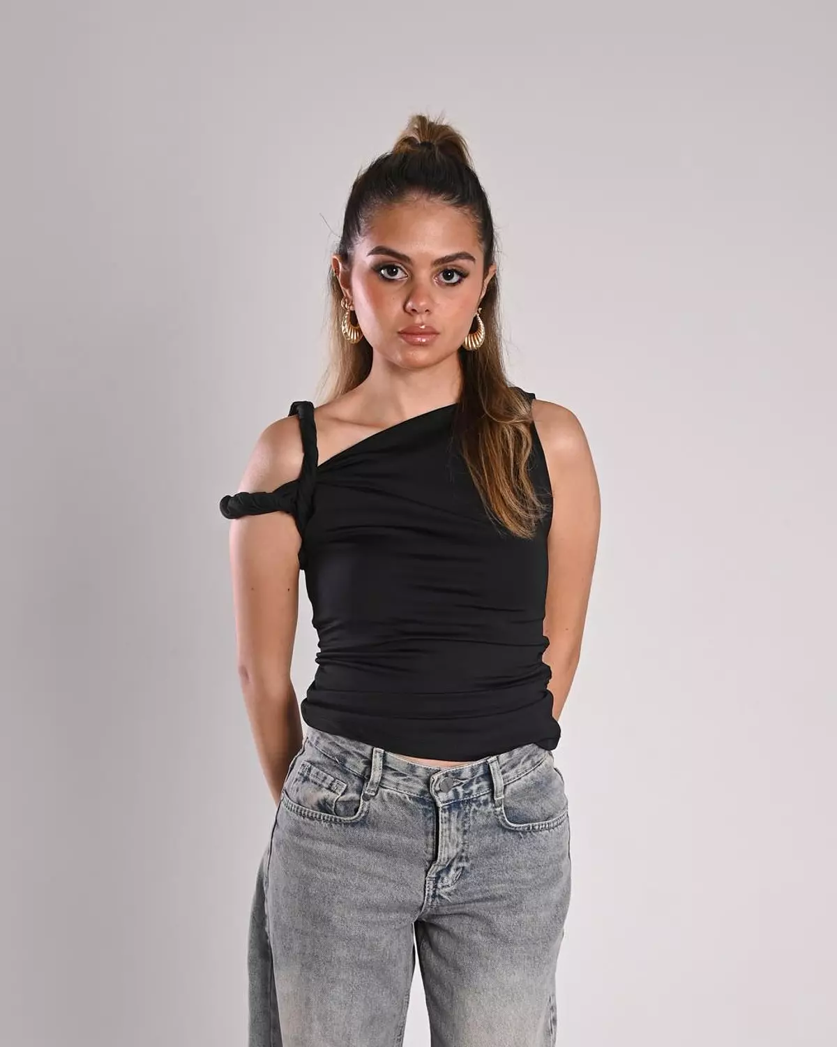 Double twisted top in midnight (pre order) 1