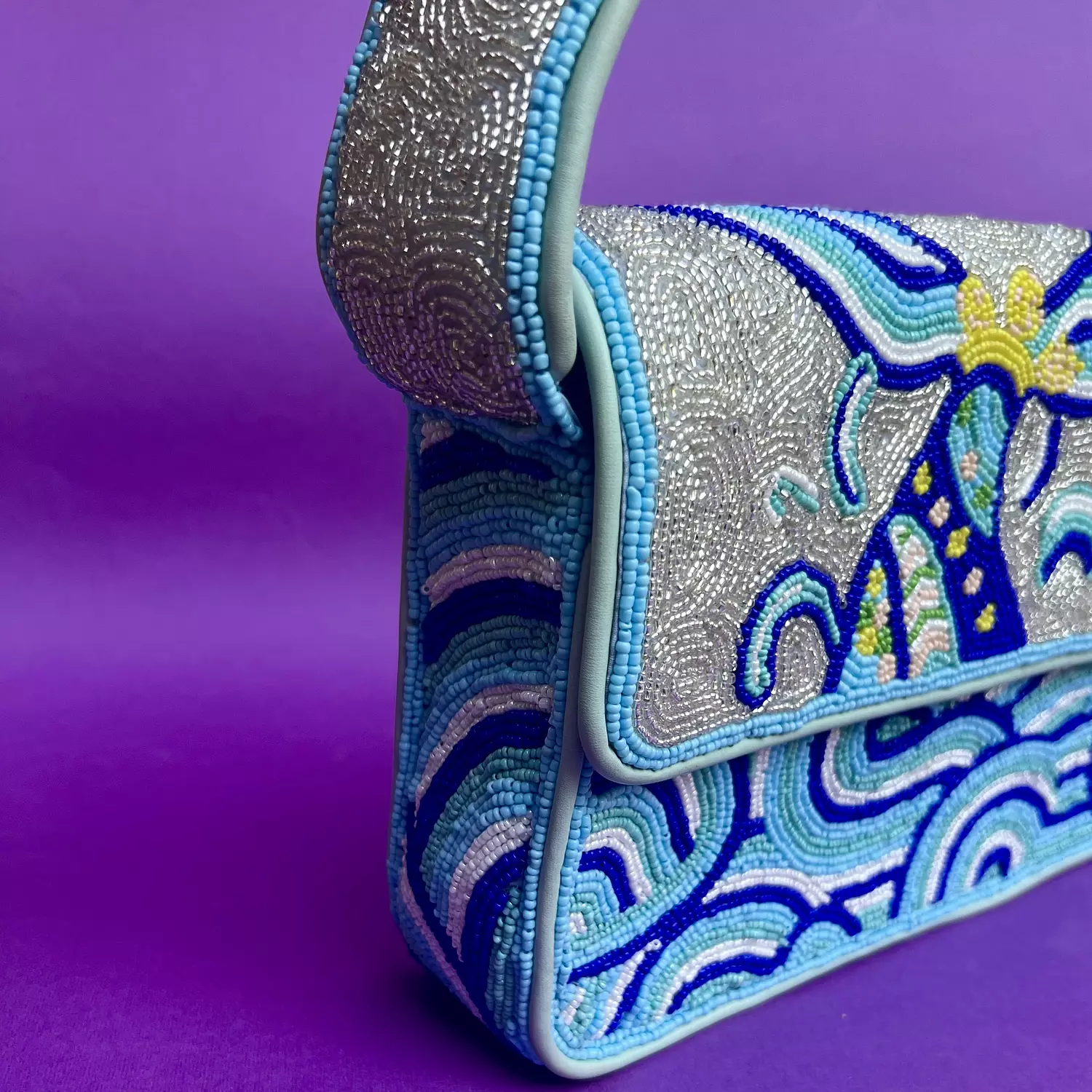 A sea of Beads Beaded shoulder bag  3