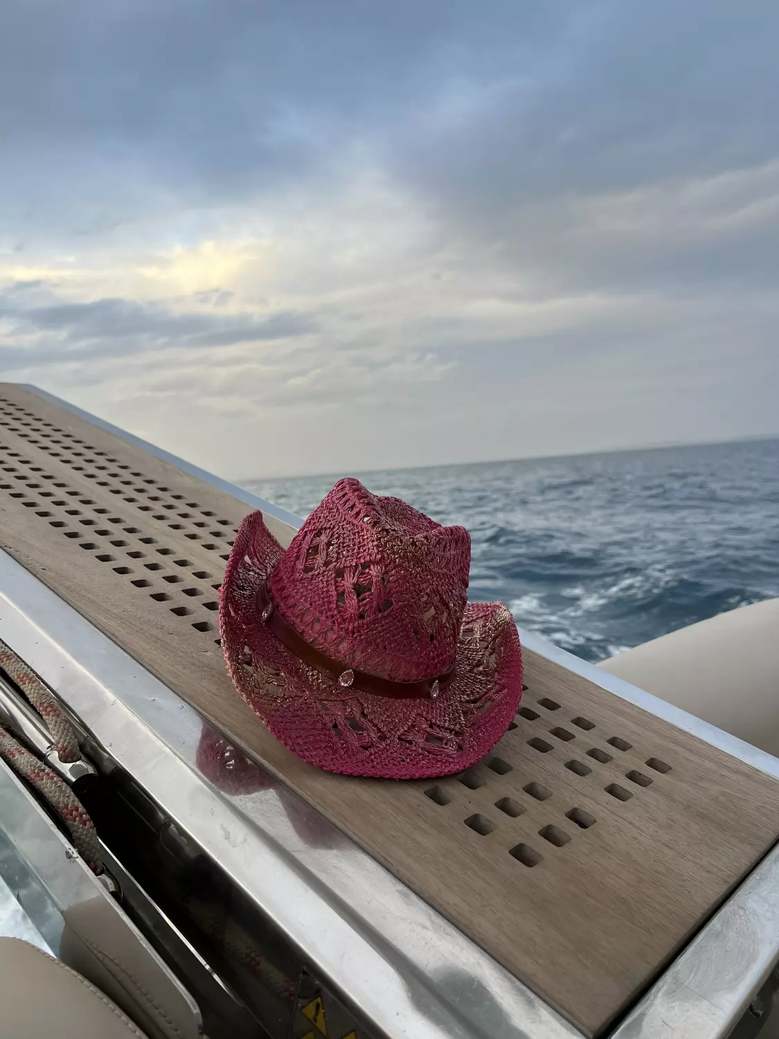 Coral pink hat 2