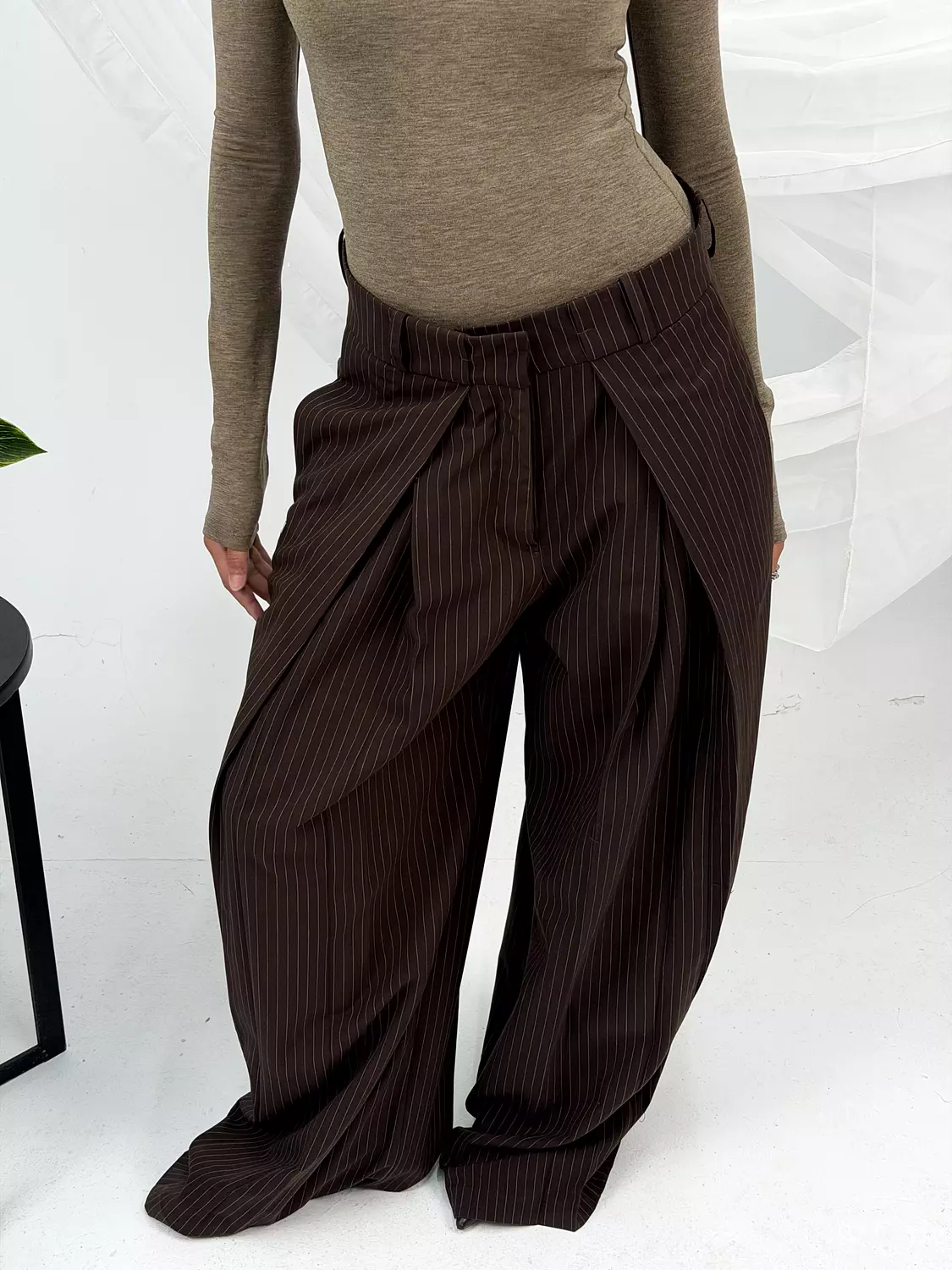 Stripped Tailored Pants 16