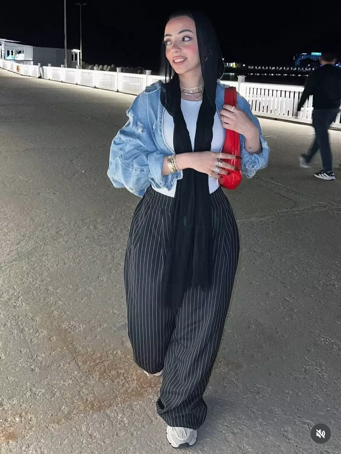 Cutting denim jacket 3