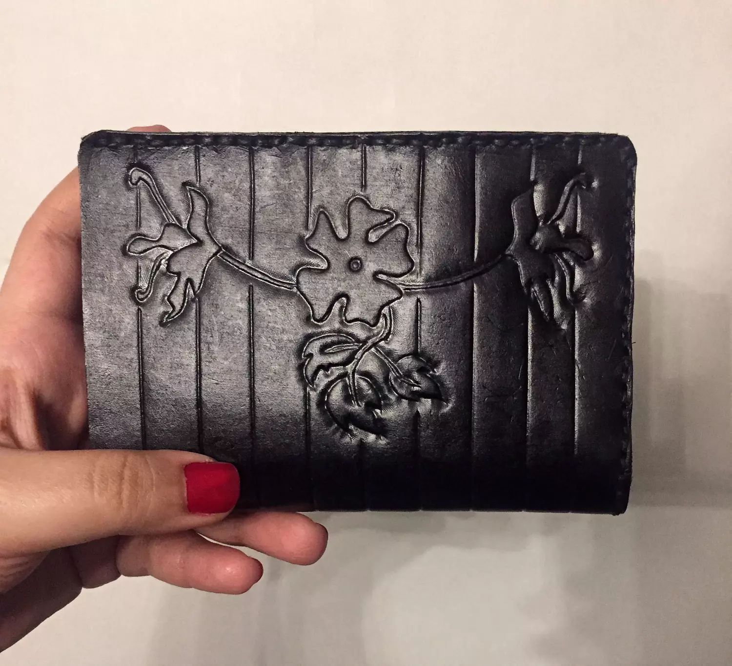 Art Nouveau bloom medium leather wallet 5