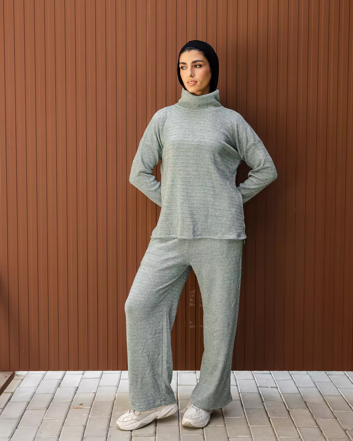 <p style="text-align: center">Trico Set in Mint</p>