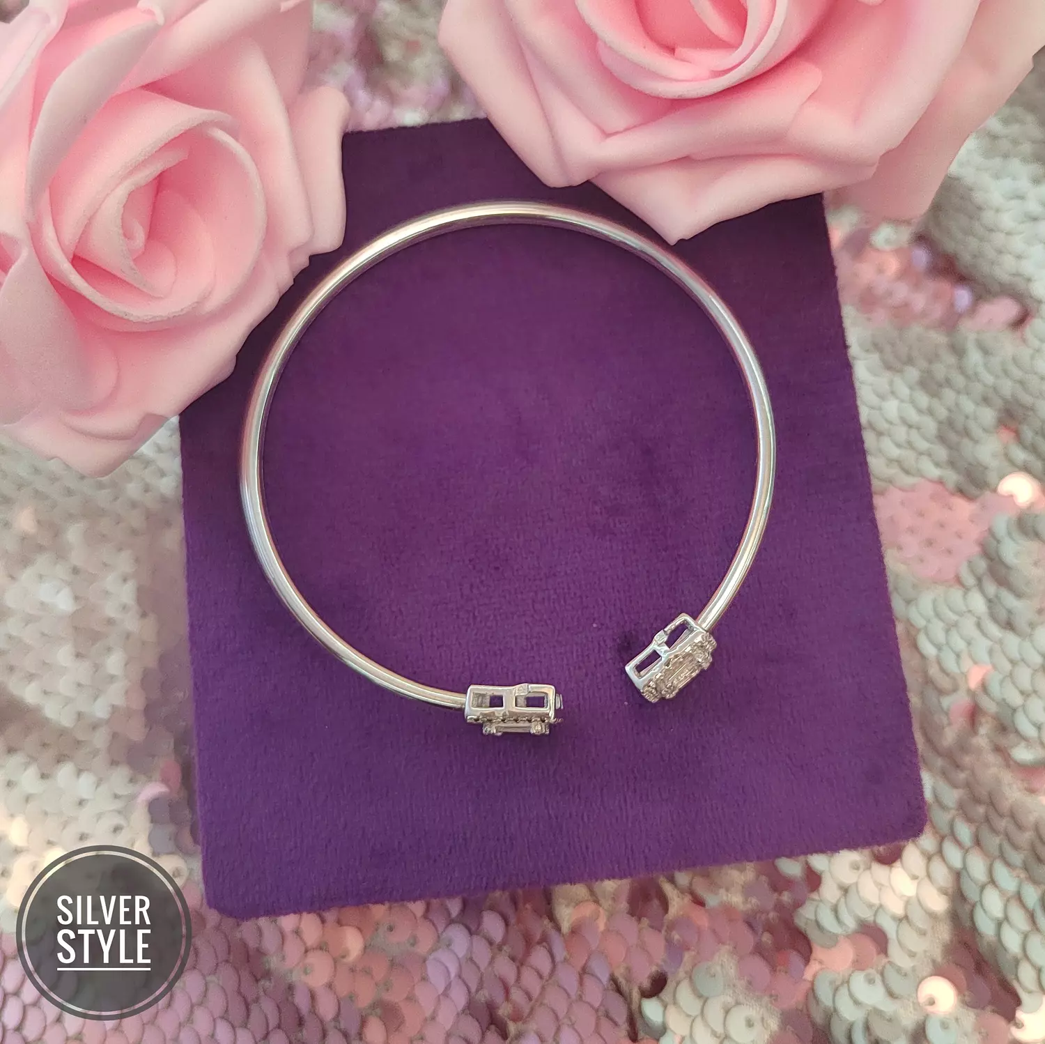 Elegant Bangle  1