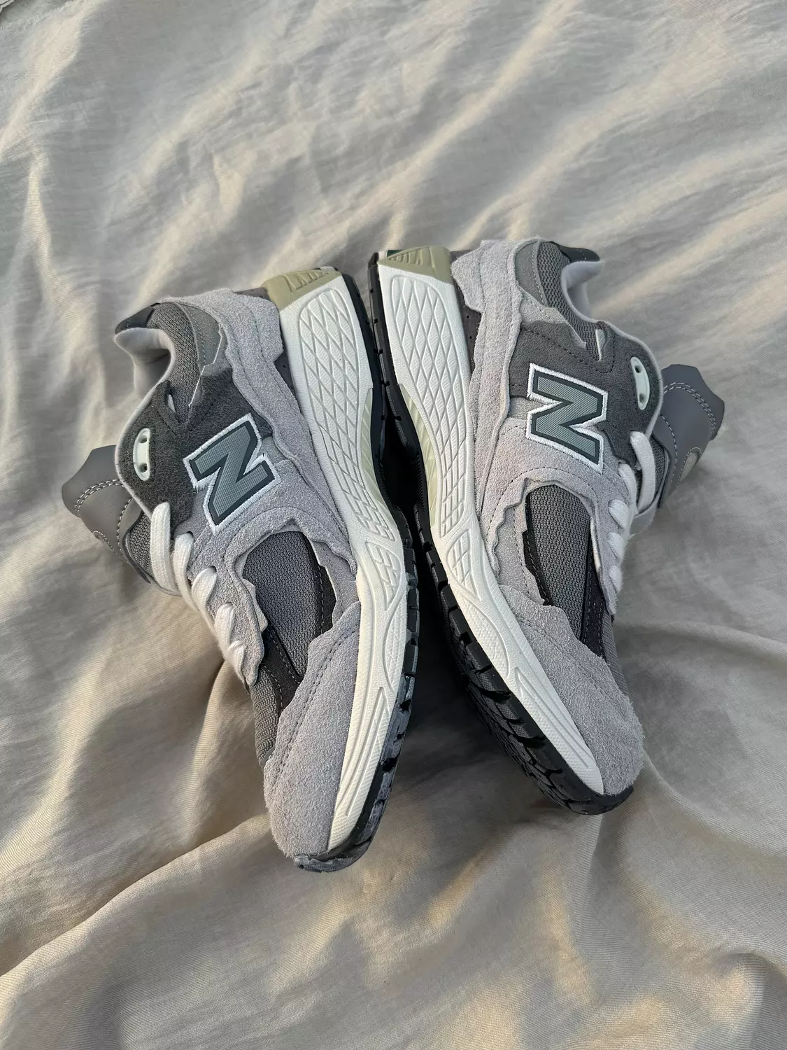 New Balance 2002r Protection Pack Rain Cloud, image