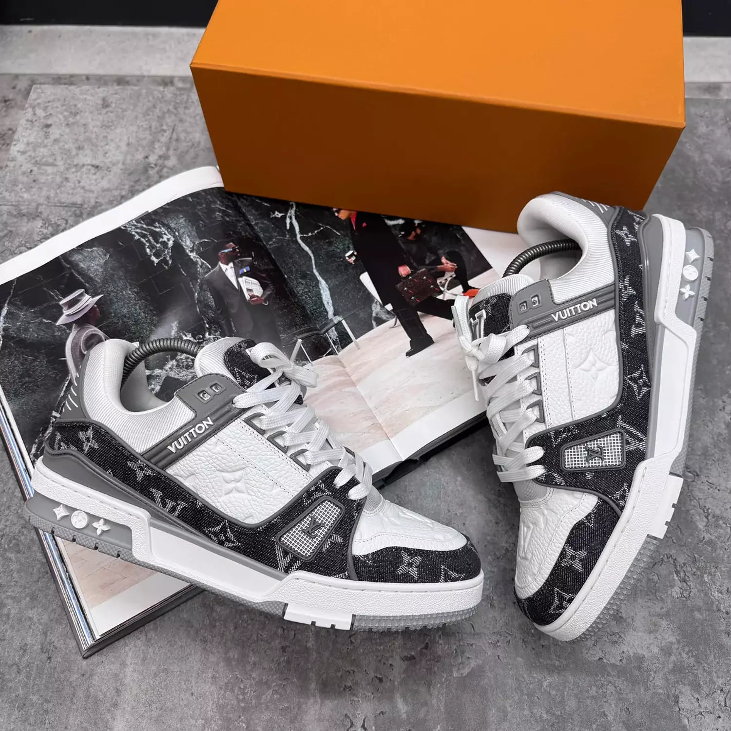 LV Sneaker Grey/ White 1