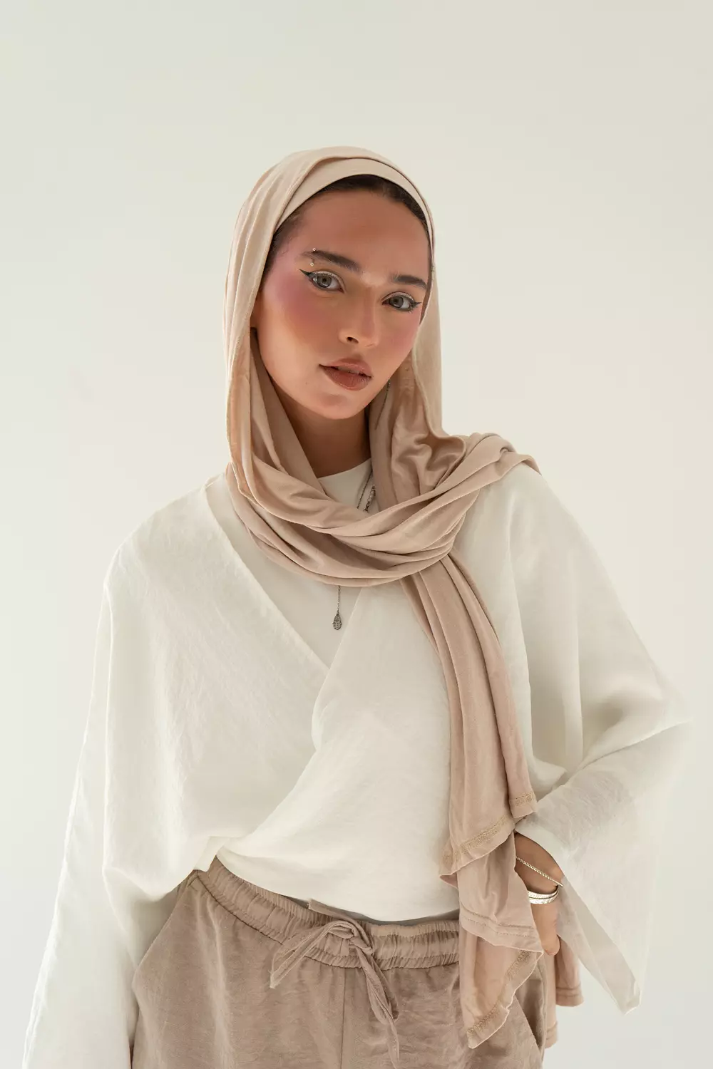 Sophia Blouse In white 