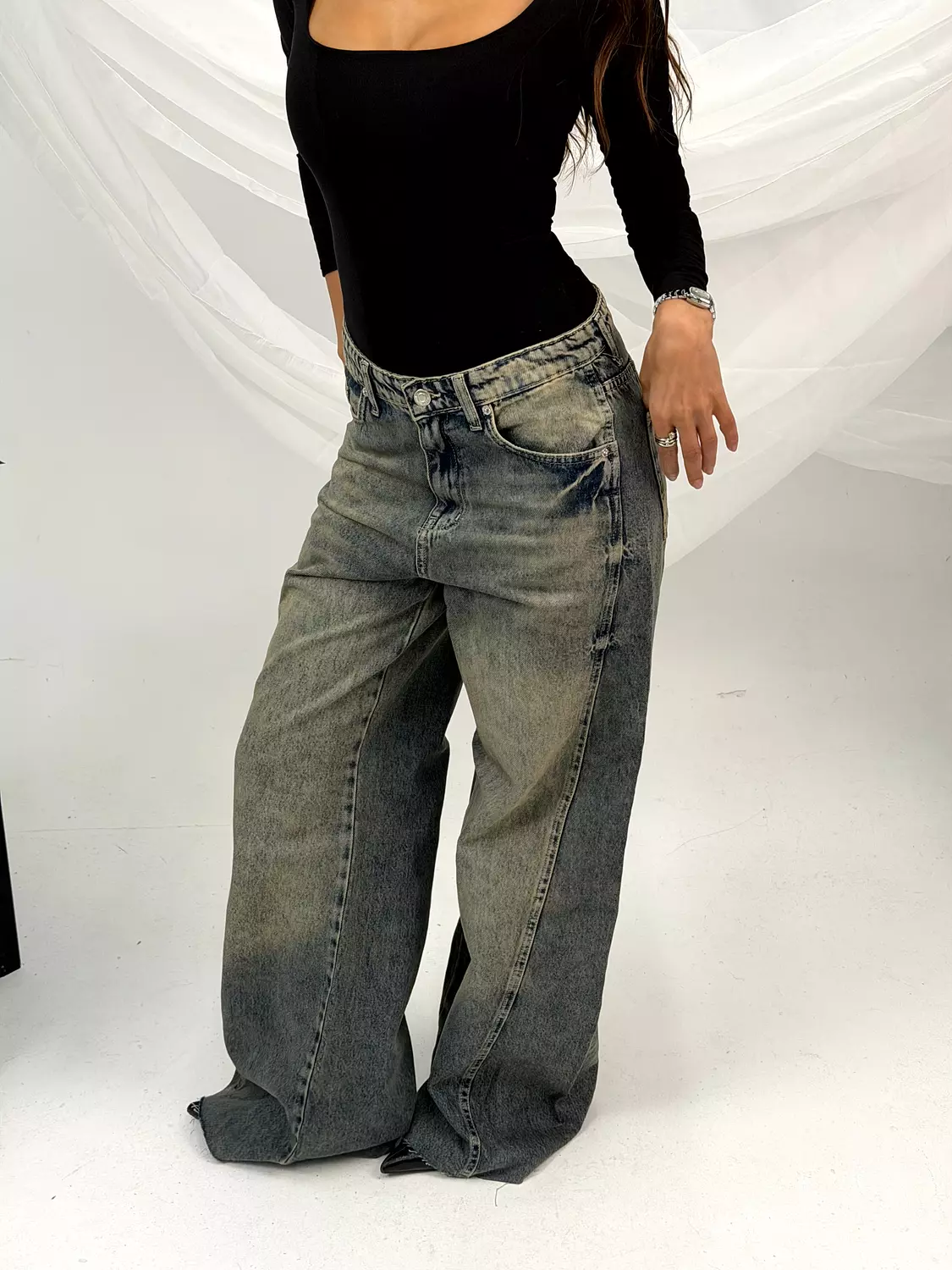 Side seam wide leg 4