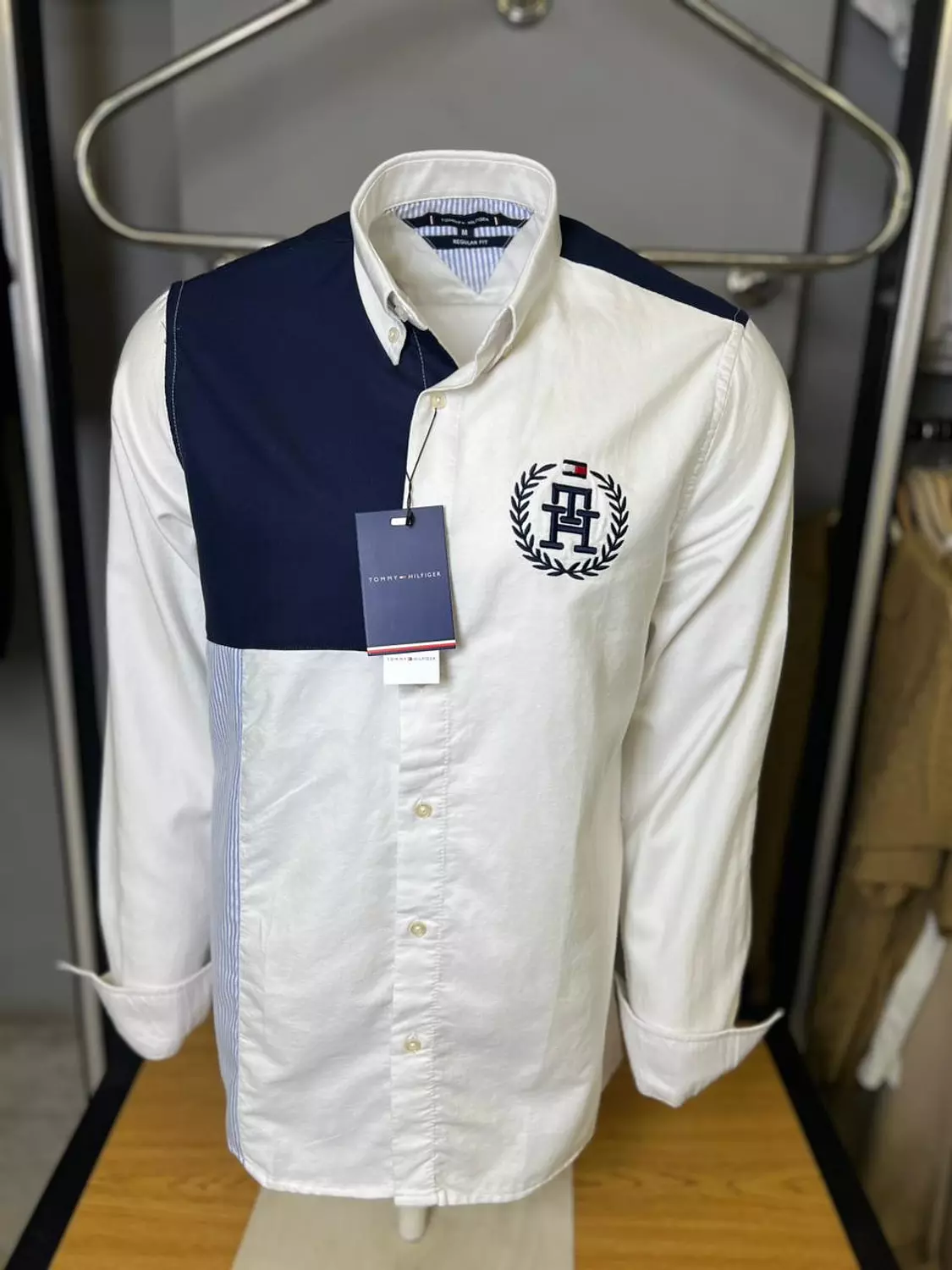 TOMMY HILFIGER SHIRT / 1475 image