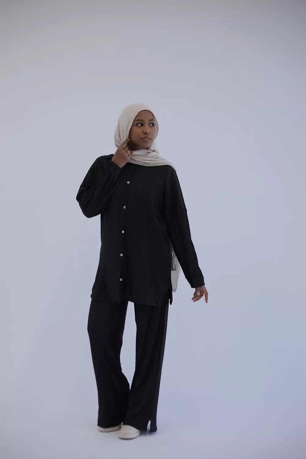 Black wavy suit image