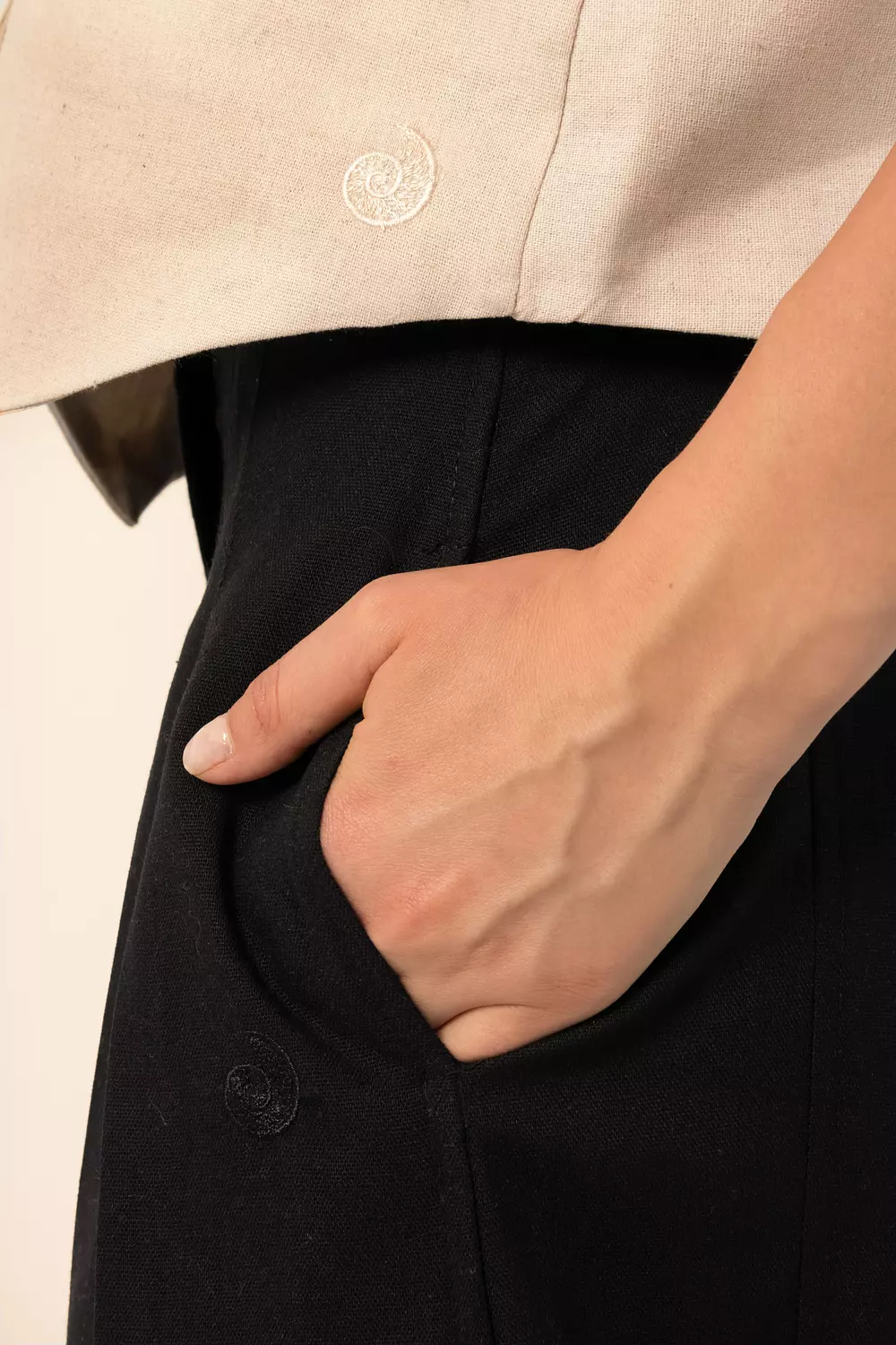 Linen Blend Darted Trousers - Black 5