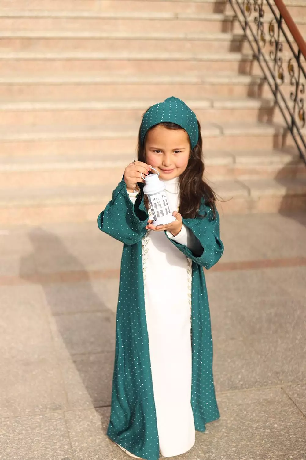 Ramadan & Eid Abaya (girls) 13