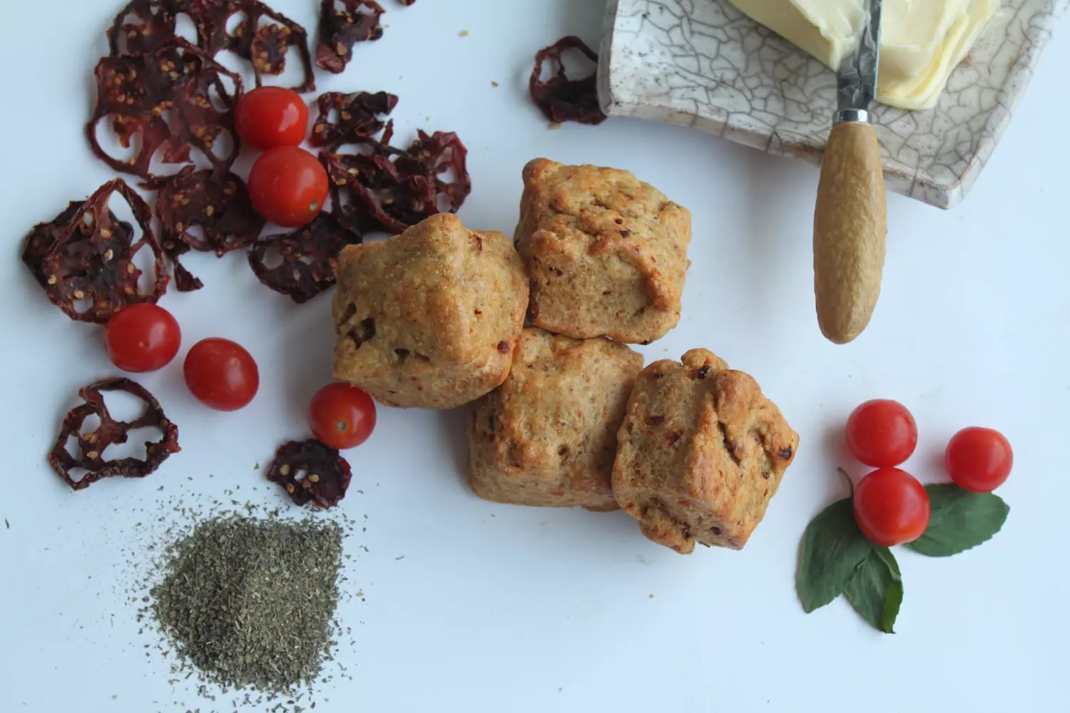 Sundried Tomato Cheese Scone 4
